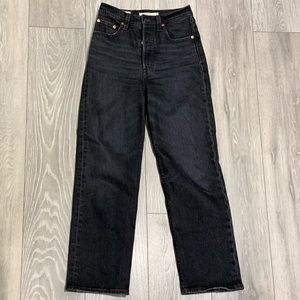 Levi's Ribcage Straight Jeans